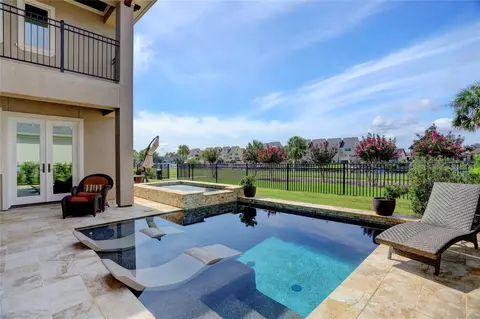 729 Pegasus Ln, League City, TX 77573