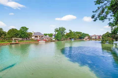 4131 Crow Vly, Missouri City, TX 77459