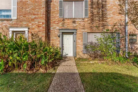 4154 Belle Park Dr, Houston, TX 77072