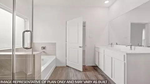 Bath - 3044 Eagle Bay Dr, Katy, TX 77493 photo 3 of 3
