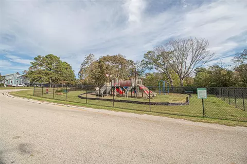 Other - 320 Bridgeview Dr, Onalaska, TX 77360 photo 5 of 10