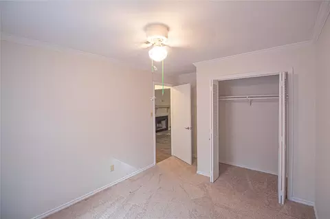 Bedroom - 320 Bridgeview Dr, Onalaska, TX 77360 photo 8 of 9
