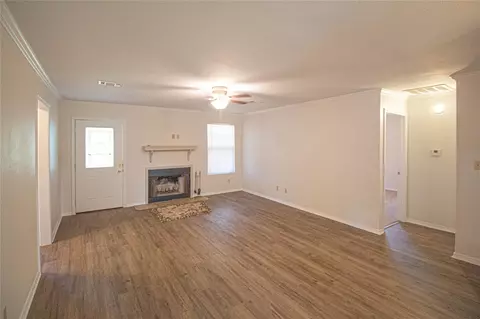 Living - 320 Bridgeview Dr, Onalaska, TX 77360 photo 3 of 3