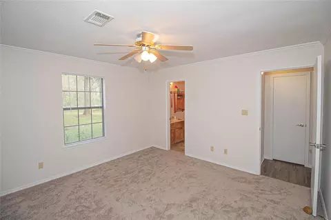 Bedroom - 320 Bridgeview Dr, Onalaska, TX 77360 photo 3 of 9