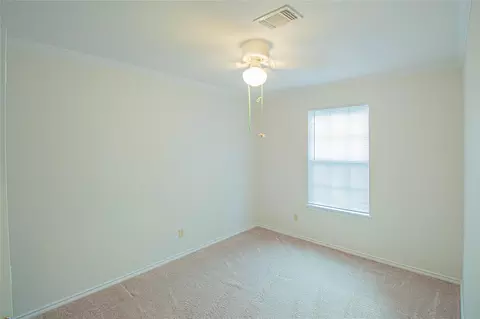 Bedroom - 320 Bridgeview Dr, Onalaska, TX 77360 photo 7 of 9