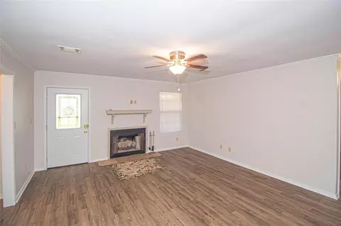 Living - 320 Bridgeview Dr, Onalaska, TX 77360 photo 1 of 3
