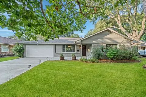 5606 Warm Springs Rd, Houston, TX 77035