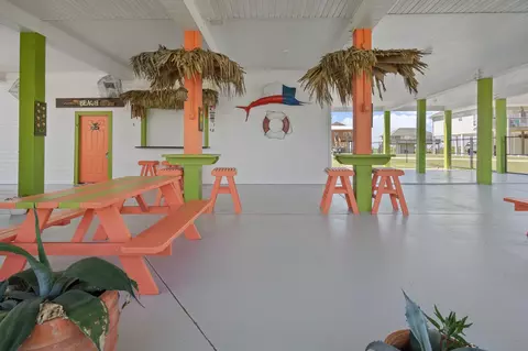 3297 Prides Way, Crystal Beach, TX 77650