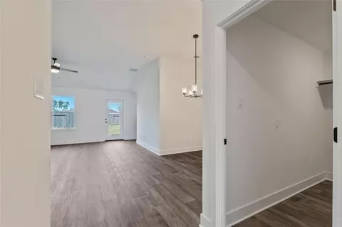 Entry Way - 336 Bryan Way, Angleton, TX 77515 photo 2 of 4