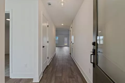 Entry Way - 336 Bryan Way, Angleton, TX 77515 photo 1 of 4