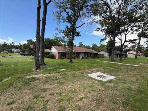 3603 Fleming Dr, Baytown, TX 77521