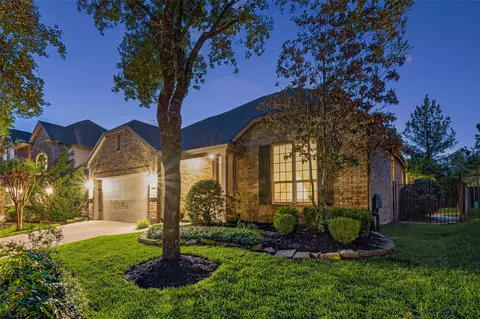 179 N Vershire Cir, Magnolia, TX 77354