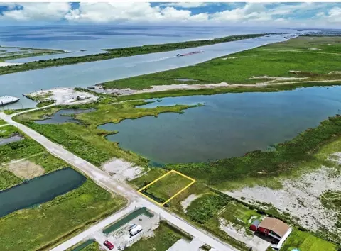 0 Bahama Ln, Port Bolivar, TX 77617