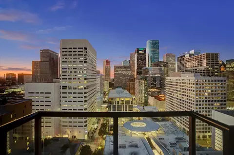 1211 Caroline St #2002, Houston, TX 77002