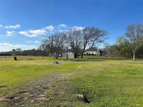 4906 County Road 469, Brazoria, TX 77422
