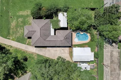 13414 Anna Ct, Santa Fe, TX 77517