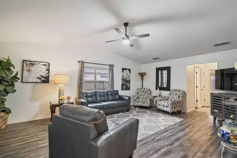 7217 Kress Cir #D4, Corpus Christi, TX 78413