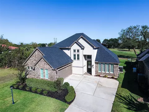 10 Bermuda Cir, Montgomery, TX 77356