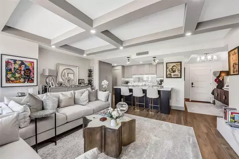 1111 Caroline St #2903, Houston, TX 77010