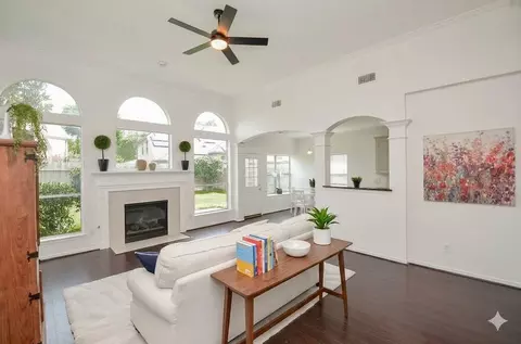 16630 Innisbrook Dr, Houston, TX 77095