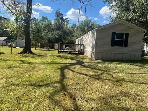 2007 Juanita St, Dayton, TX 77535