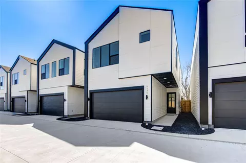6123 Pacific Forest Dr, Houston, TX 77091