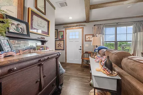 Entry Way - 22360 640, Damon, TX 77430 photo 1 of 1