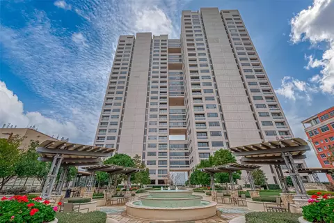 1111 Hermann Dr #6E, Houston, TX 77004
