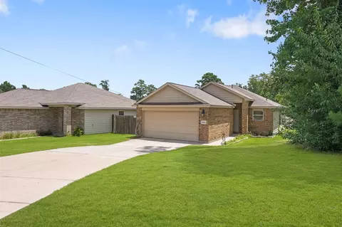 Exterior - 15302 Kickapoo Trl, Willis, TX 77378 photo 2 of 5