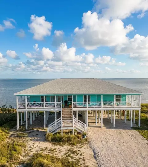 455 Egery Island Rd, Taft, TX 78390