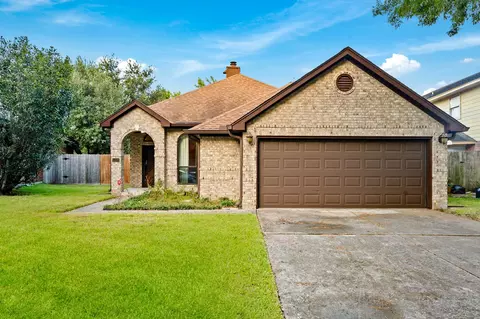 5102 E Pagewick Dr, Houston, TX 77041
