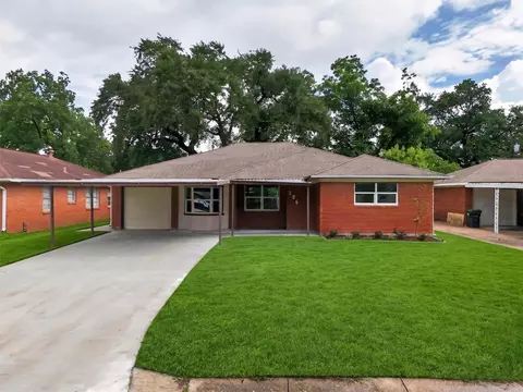 206 Mockingbird Ln, Pasadena, TX 77502