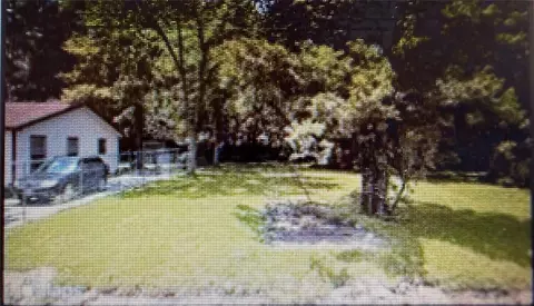 711 N 7th St, Conroe, TX 77301