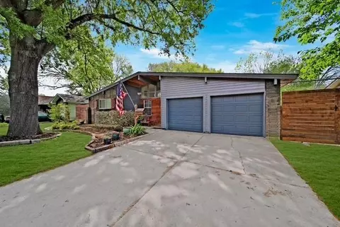 7031 Triola Ln, Houston, TX 77074
