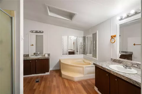 Bath - 191 Aquarius Rd, Conroe, TX 77306 photo 1 of 7