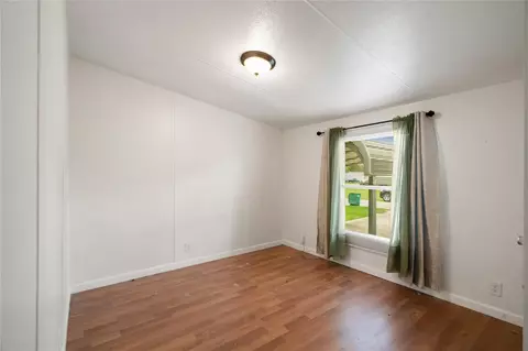 Bedroom - 191 Aquarius Rd, Conroe, TX 77306 photo 6 of 8