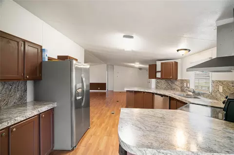 Kitchen - 191 Aquarius Rd, Conroe, TX 77306 photo 2 of 2