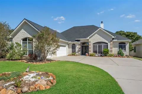 47 Cloverdale Ct, Montgomery, TX 77356