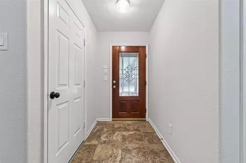 Entry Way - 3 Steep Trail Pl, Conroe, TX 77385 photo 2 of 4