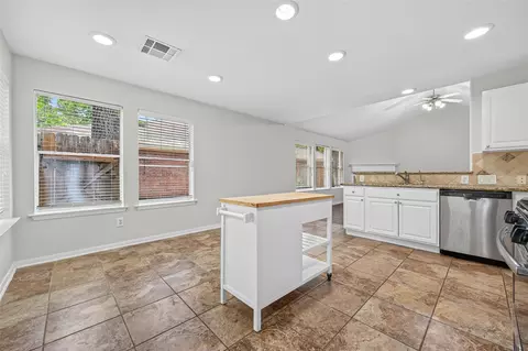Other - 3 Steep Trail Pl, Conroe, TX 77385 photo 3 of 11