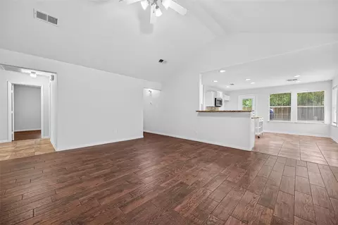Living - 3 Steep Trail Pl, Conroe, TX 77385 photo 4 of 5