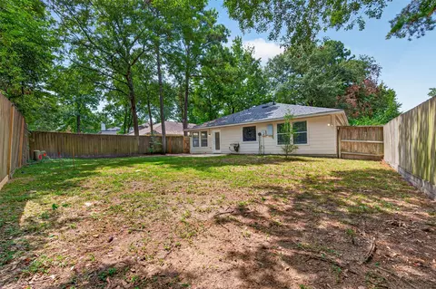Exterior - 3 Steep Trail Pl, Conroe, TX 77385 photo 8 of 9