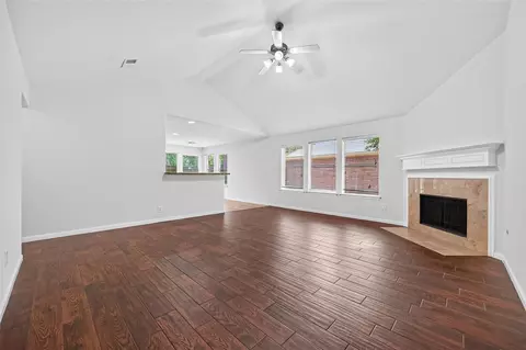 Living - 3 Steep Trail Pl, Conroe, TX 77385 photo 1 of 5