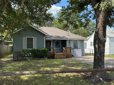 125 Pomeroy Ave, Pasadena, TX 77506