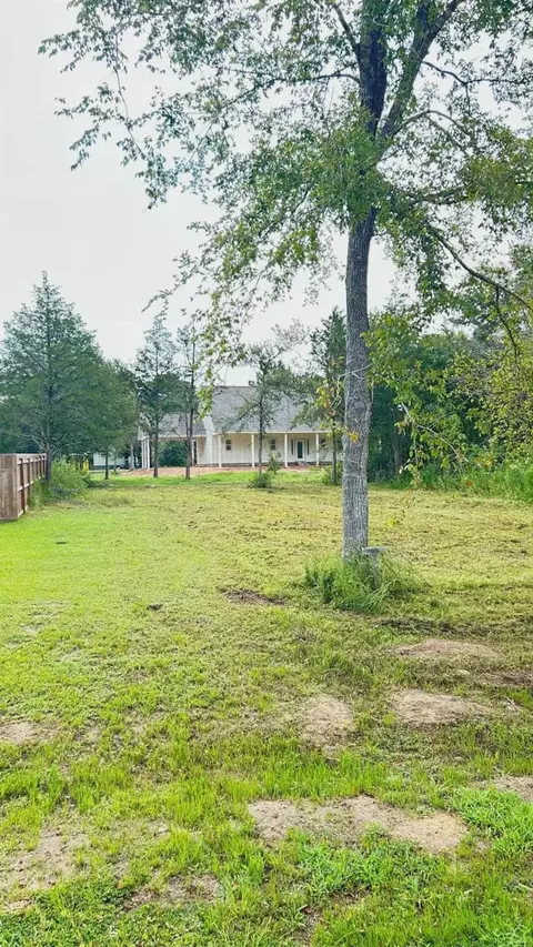 24887 Roscommon, Hempstead, TX 77445