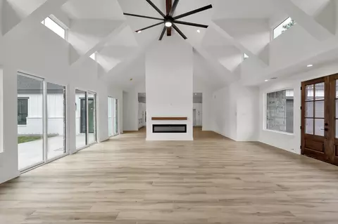 Living - 1650 Opal Trl, Willis, TX 77378 photo 2 of 2