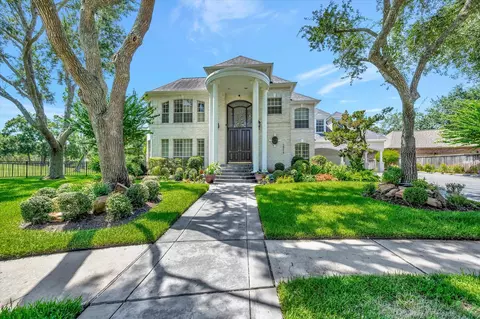 14318 Golf View Trl, Houston, TX 77059