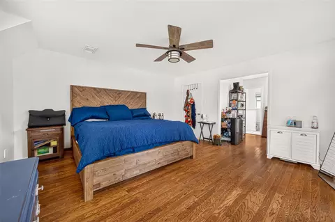 Bedroom - 17314 Tall Cypress Dr, Spring, TX 77388 photo 2 of 9