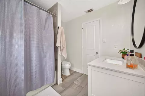 Bath - 17314 Tall Cypress Dr, Spring, TX 77388 photo 3 of 6