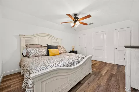 Bedroom - 17314 Tall Cypress Dr, Spring, TX 77388 photo 5 of 9